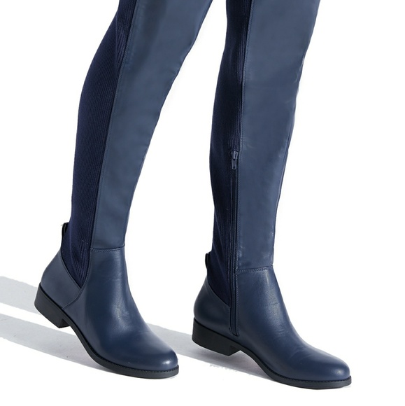 Thigh high KANEIDA slip on boots in BLACK - Picture 2 of 3